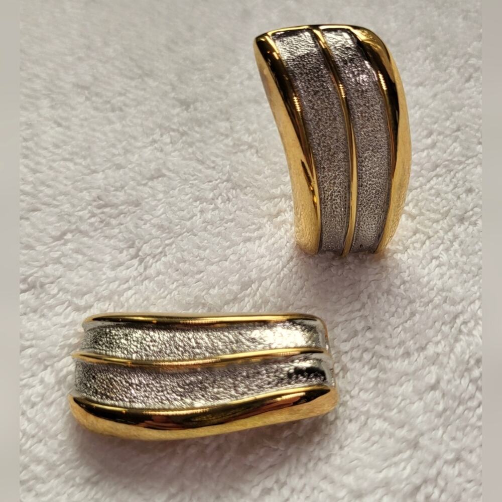 Silver & Gold Sculpted Clip-On Earrings – Vintage-Inspired Two-Tone Glam (1.5") - Picture 2 of 7